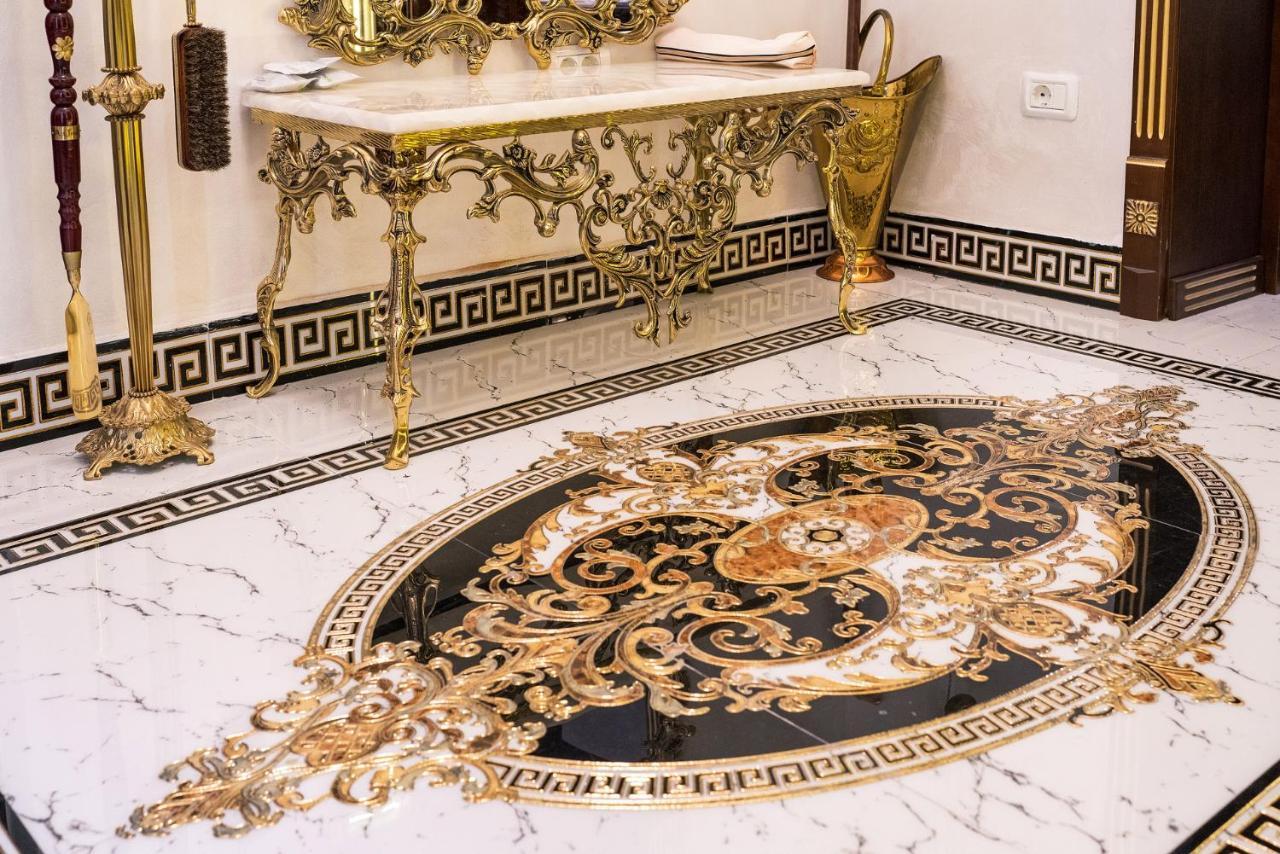 Private Museum Apartment With Antique Decor Bucareste Exterior foto