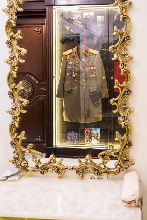 Private Museum Apartment With Antique Decor Bucareste Exterior foto